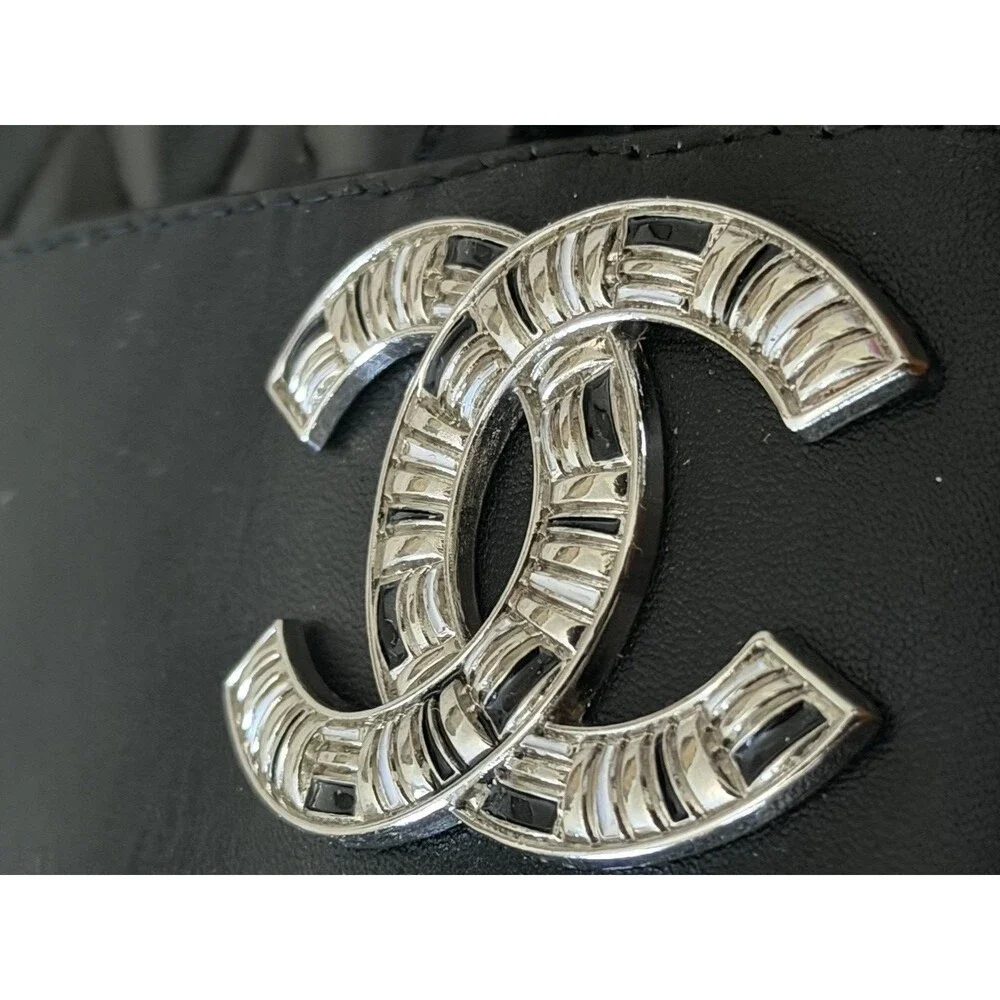 Chanel Black Quilted Leather CC Logo Thong Sandals, Size 39